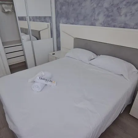 Trafalgar 48 Apartman *